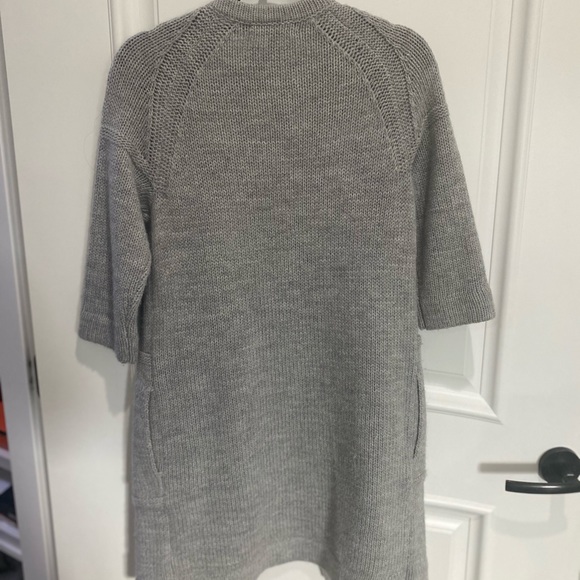 Banana Republic Cardigan - Picture 3 of 4